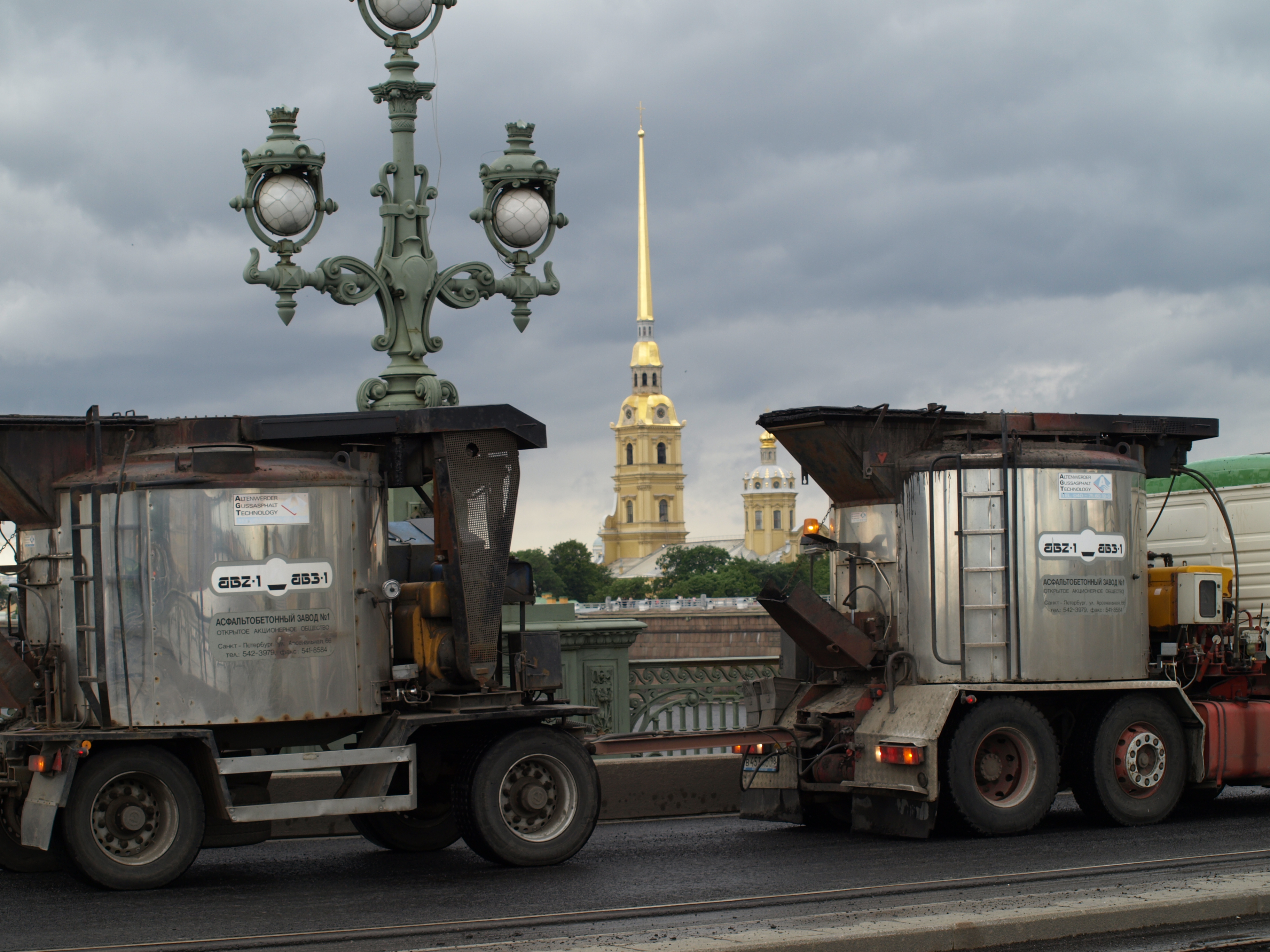 Троицкий мост