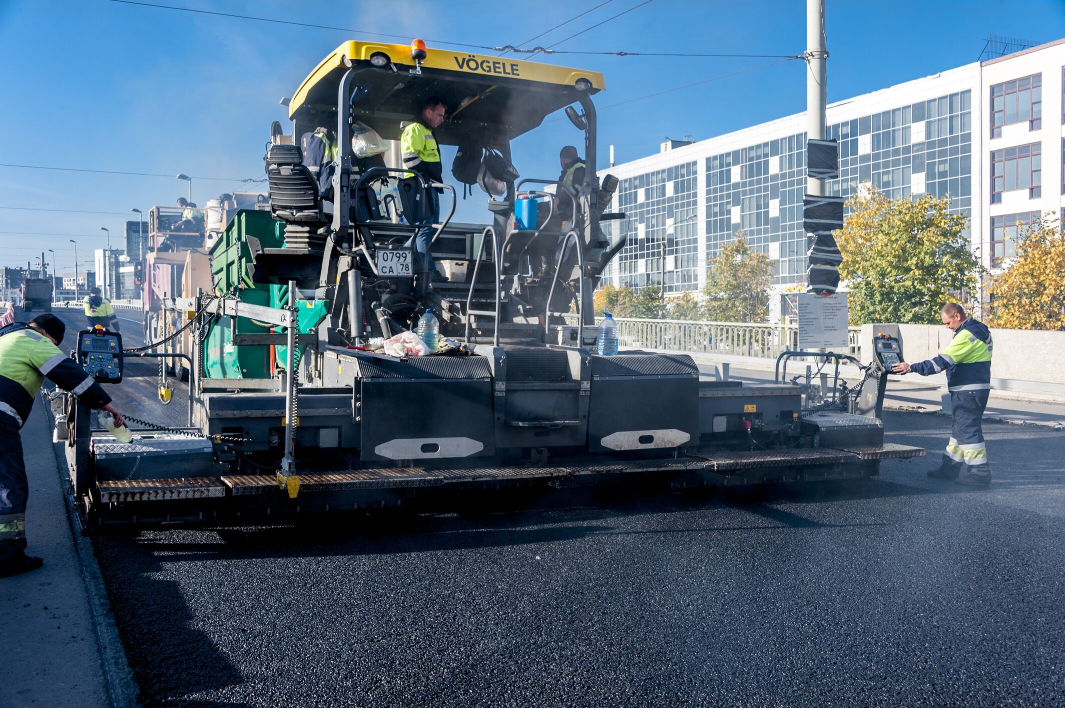Стартовал сезон дорожных работ: какой асфальт будут укладывать в Петербурге
